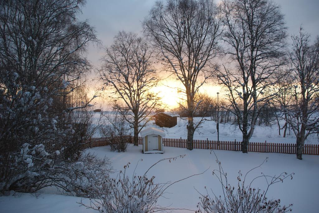 B&B Pa Froesoen Östersund Eksteriør billede